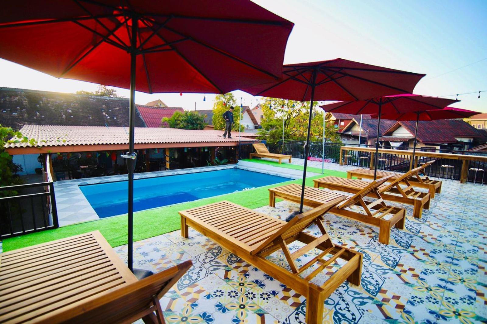 Chanthavong Hostel Luang Prabang Buitenkant foto