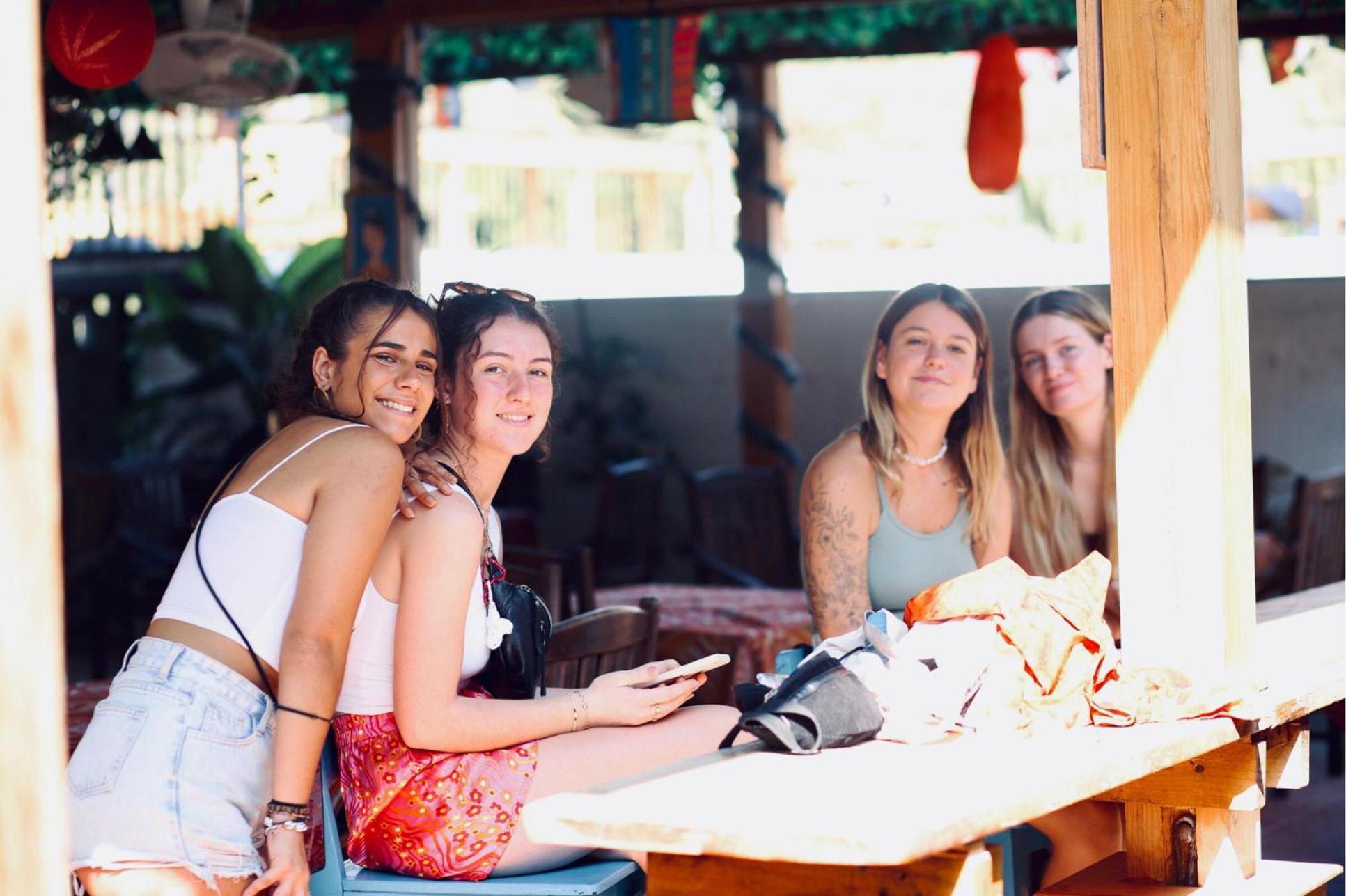 Chanthavong Hostel Luang Prabang Buitenkant foto